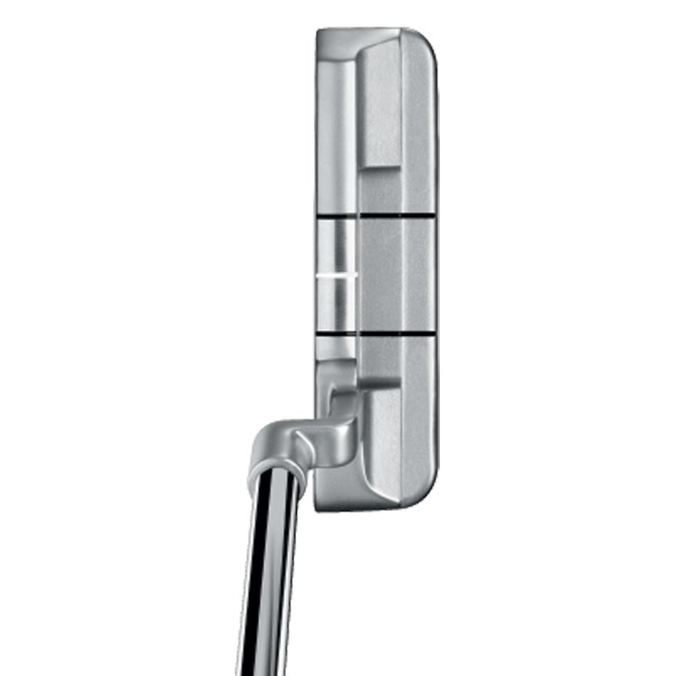 Putter en acier blanc